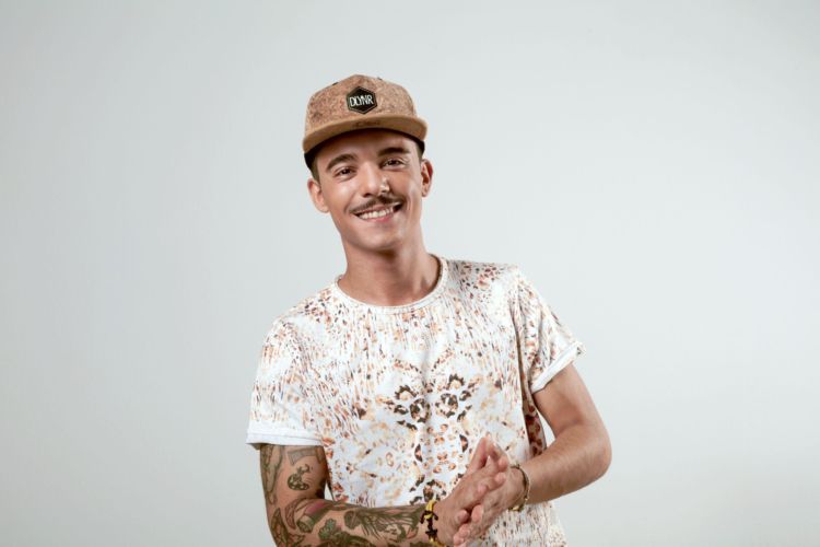 Il rapper Moreno sarà il naufrago dell’Isola dei Famosi